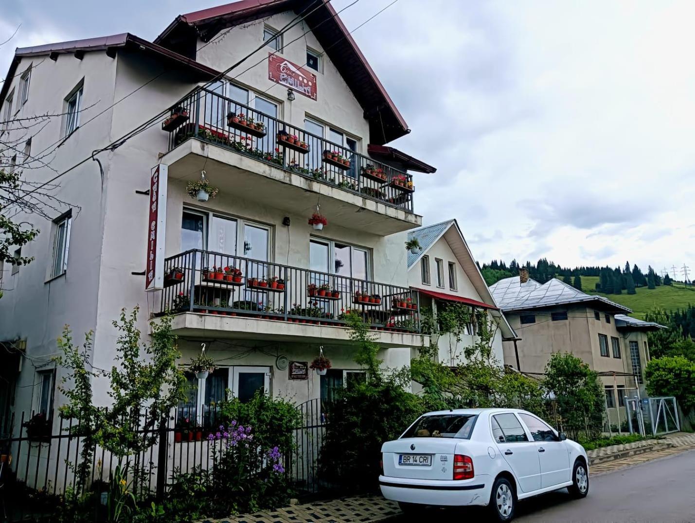 Casa Emilia Hotel Dornavátra Kültér fotó